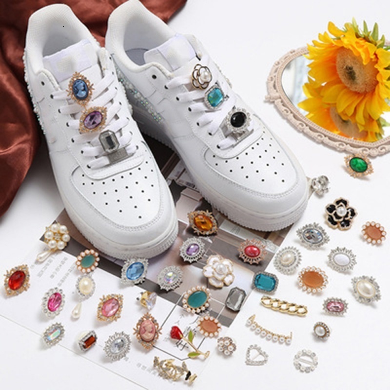 

Shoe Parts Accessories AL 1pc Metal s Buckle Clip laces Lock Diy Shining Diamonds Clips Decoration 230311