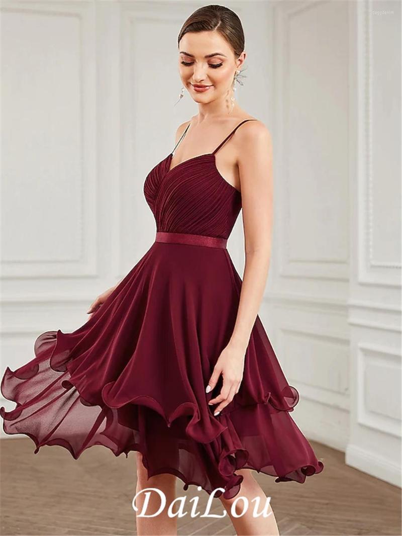 

Party Dresses A-Line Homecoming Elegant Dress Short / Mini Sleeveless Sweetheart Neckline Chiffon With Tier Pure Color, Purple