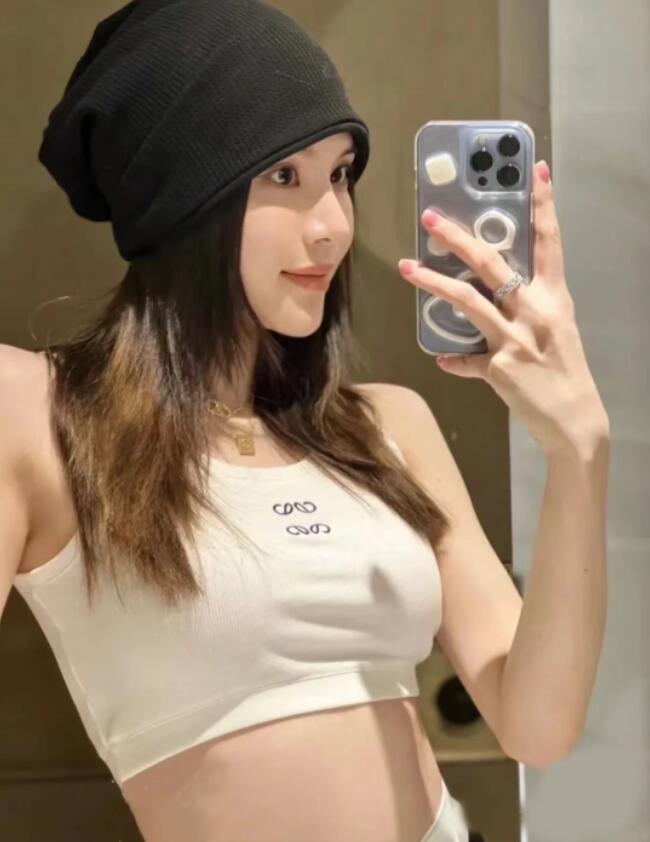 

Cropped Top T Shirts Women Tanks Women Knits luxury designer t short cotton Tee Knitted Sport Top Tank Tops sexy Woman Vest Yoga Tees