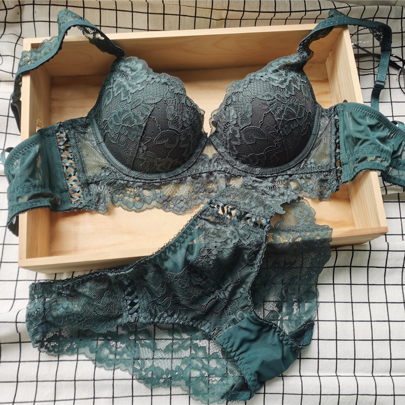 

Bras Sets Push Up Lace Bra and Set Underwear with Bandage Medium Lined Women Lingerie A B C D Cup White Red Black Green 230311