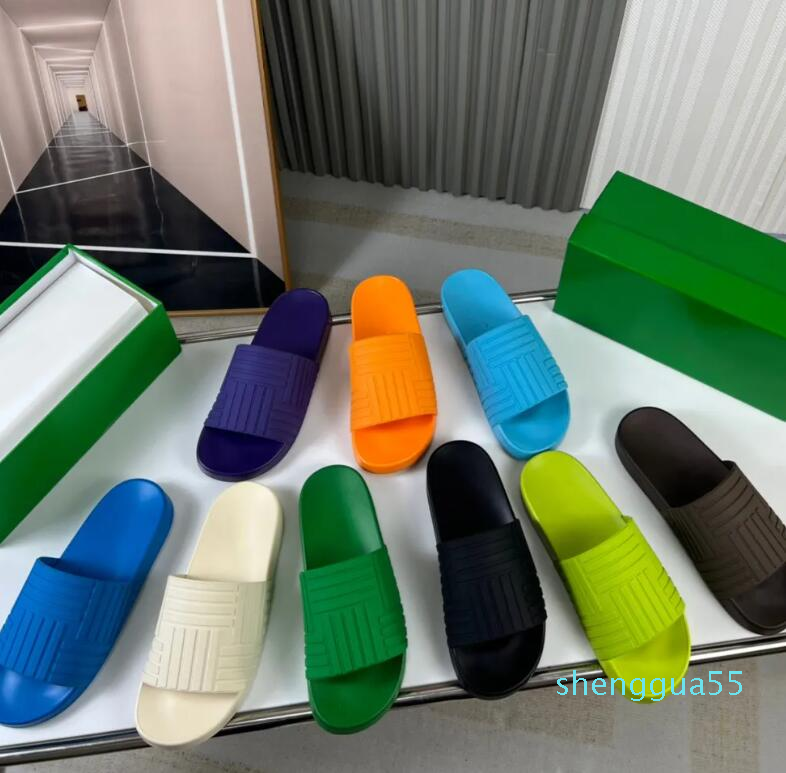 

2023 Slider Slippers For Men Women HighQuality Designer Slides Green White Black Flats Rubber Pool Beach Shoes Woman Fashion Outdoor House Sandals