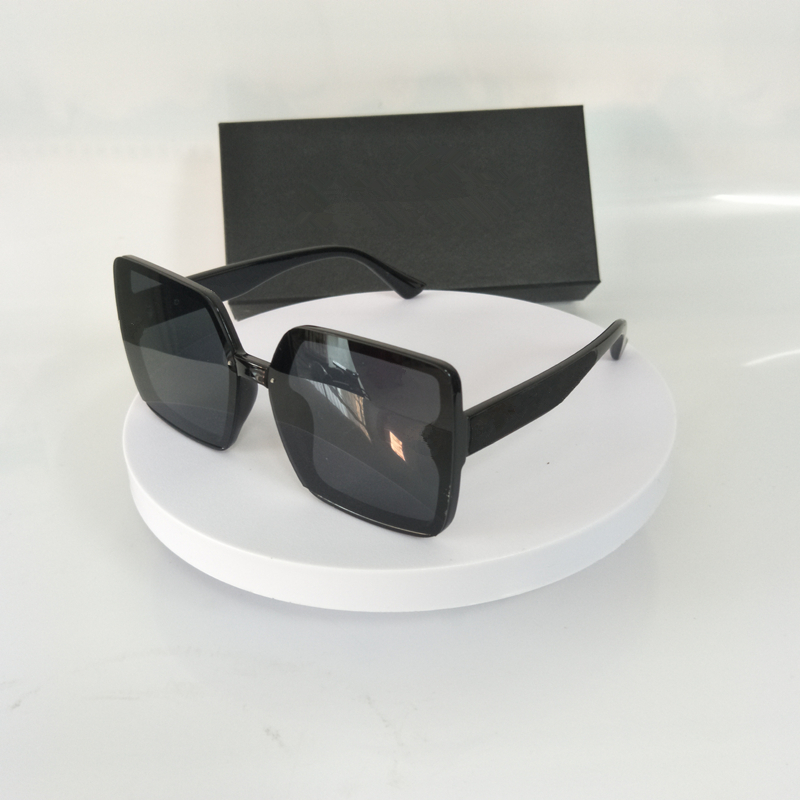 

Fashion Sunglasses for Women Brand Designer Sun Glasses Woman UV400 Goggles Shades Square Eyewear