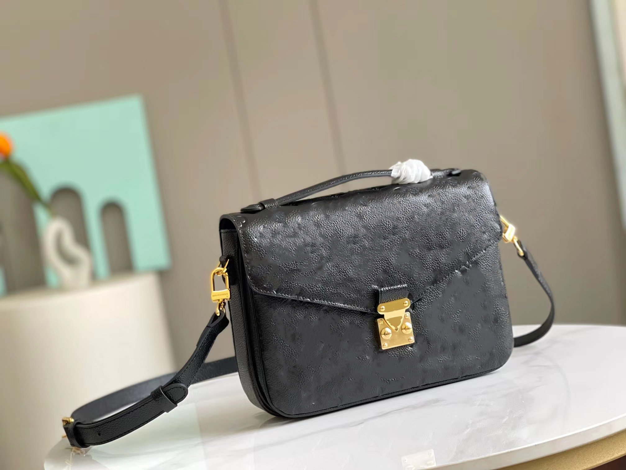 

Fashion designer women's shoulder bag women's cross-body bag with date code serial number embossed pattern tote wallet, White