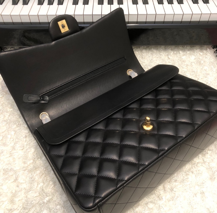 

2023 10A high quality leather Mirror quality Classic Caviar Flap Bag Designer Women Cross Body Bags Luxuries Designers Shoulder Handbag tote bag 25.5CM With Box C002