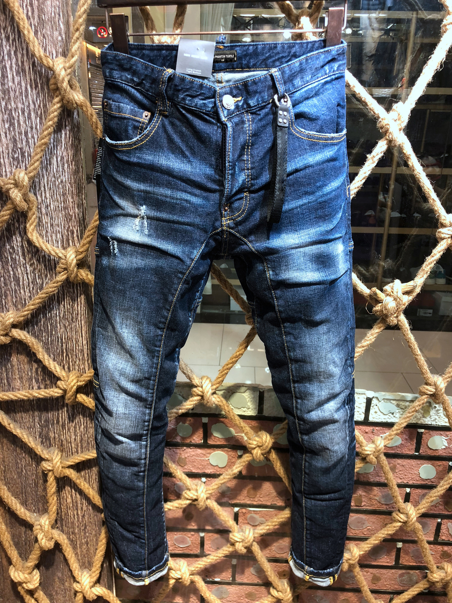 DSQ PHANTOM TURTLE Men's Jeans Mens Luxury Designer Jeans Skinny Ripped Cool Guy Causal Hole Denim Fashion Brand Fit Jeans Men Washed Pants 103