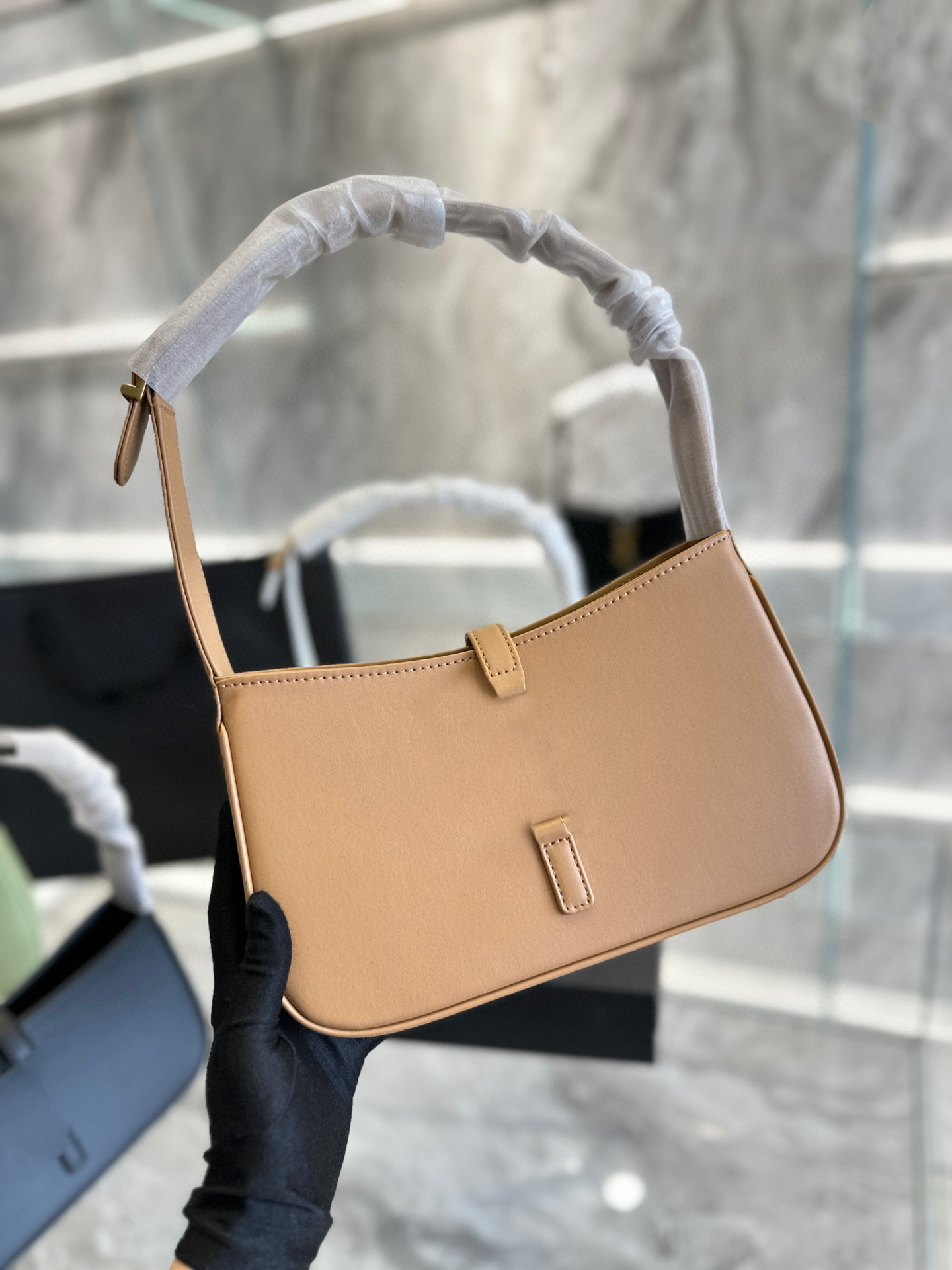 

Fashion underarm bag handle women bag flap Cross Body bag cow leather alligator metal letter logo new high-capacity designer luxury bag, Beige