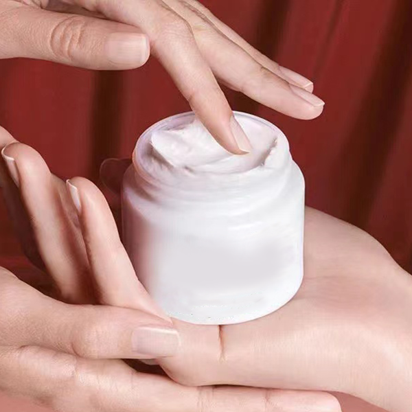 

Dropshipping Famous The natural ice cream 30ml / 60ml /100ml skin care