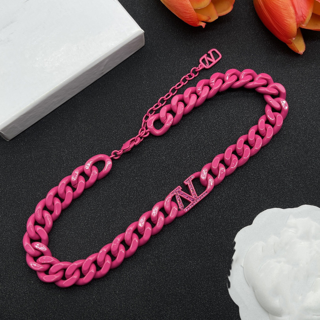 

Designer Bracelet Letter V Logo Jewelry Necklace Luxury Women Fashion Jewelry Pearl Metal Valentinoity Day Gift SERW