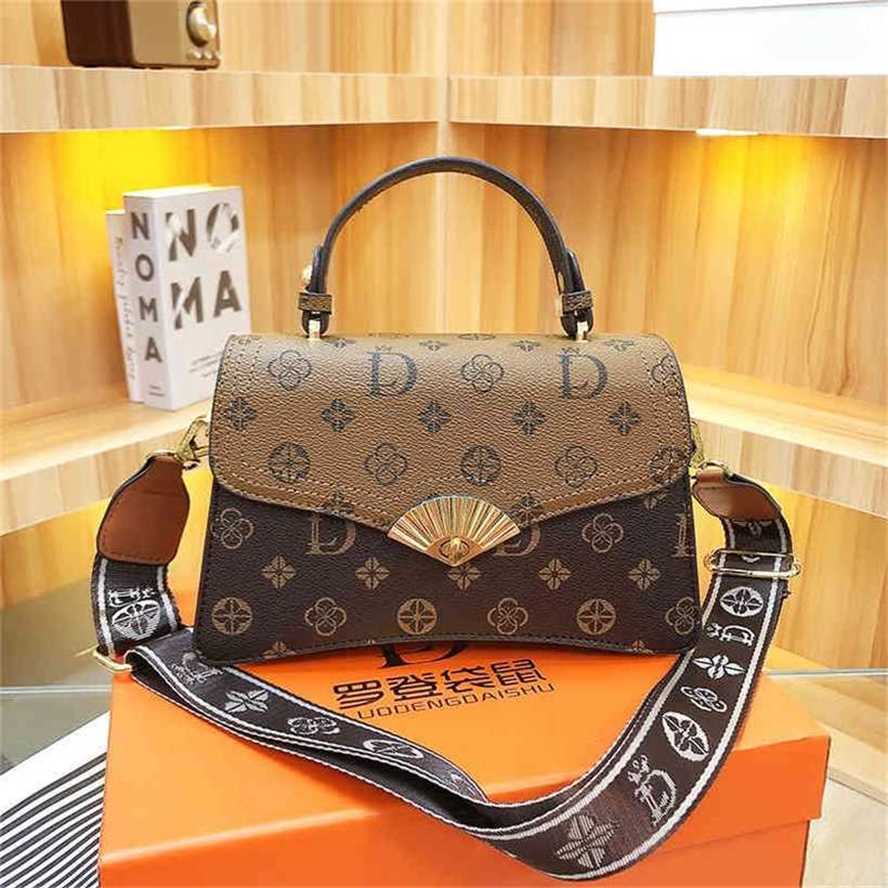 

handbag 2023 Fashion women's bag leather quality Handbag Female Minority Small Square female postman Shoulder Messenger spring Bag, Brown4