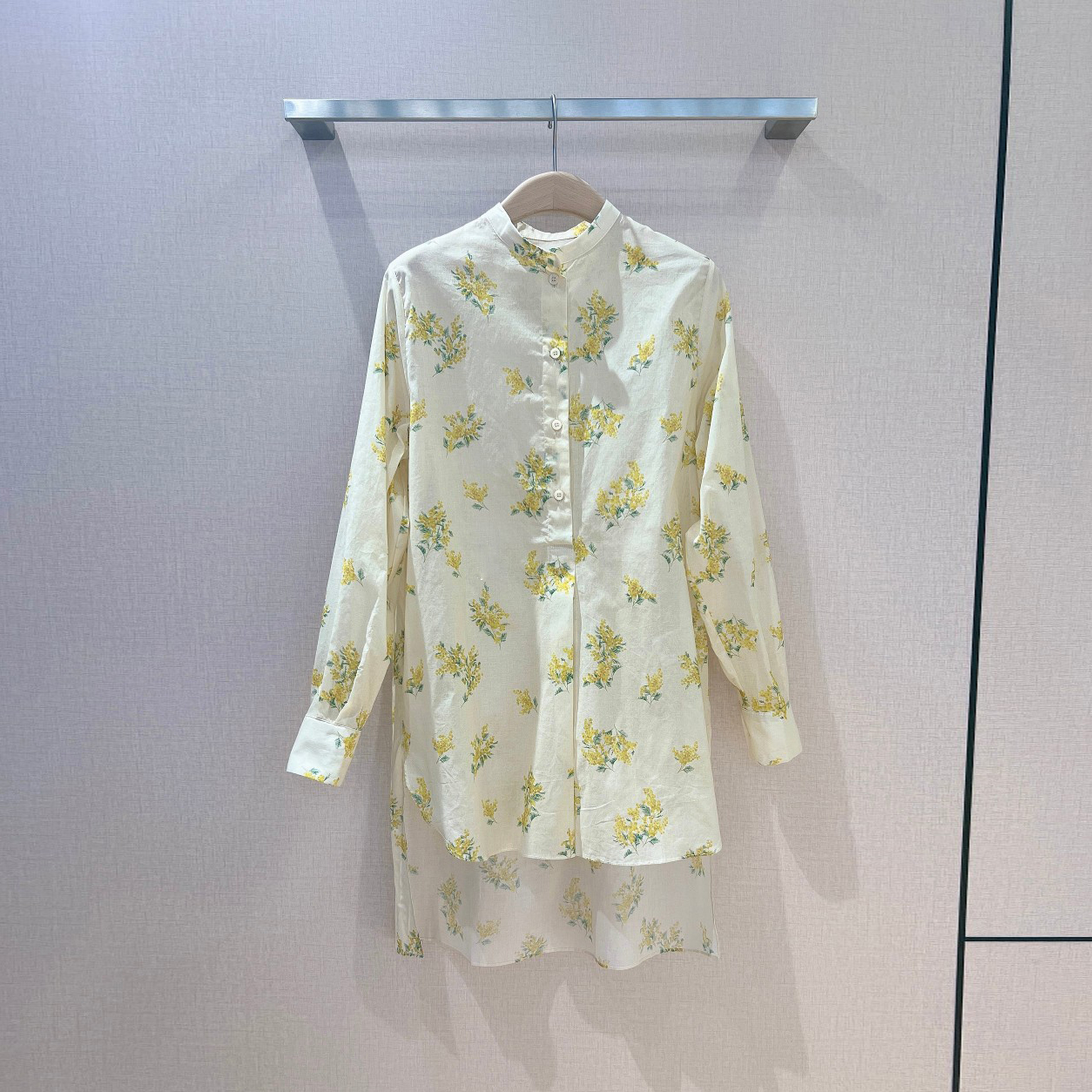 

Women' shirt Violet printed long sleeved long shirt, Yellow