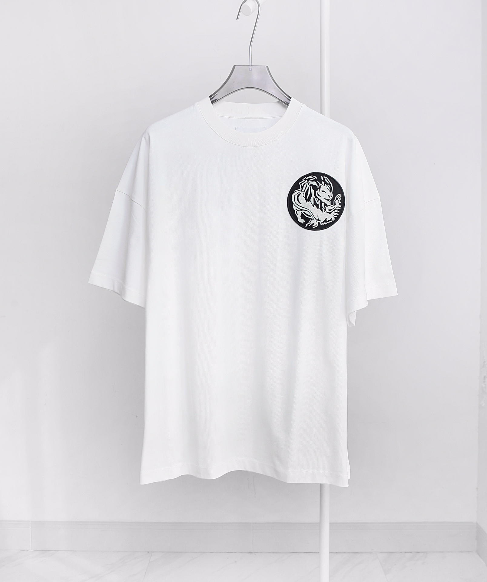 

2023 Summer great mens designer beautiful printing white t shirts oversized ~ US SIZE tshirts ~ tops mens high quality designer short sleeve t shirts