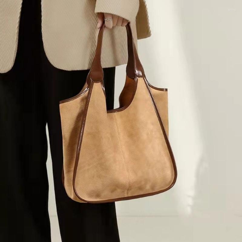 

Evening Bags 2023 Autumn Winter Women's Simple Fashion Retro Versatile Shoulder Bag Texture Large Capacity Work Shopping Bucket Handbag, Brown