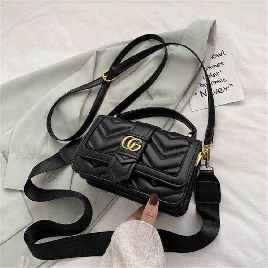 

handbag 2023 Fashion women's bag leather quality Handbag Summer women's small fashionable messenger red chain shoulder Bag, White10