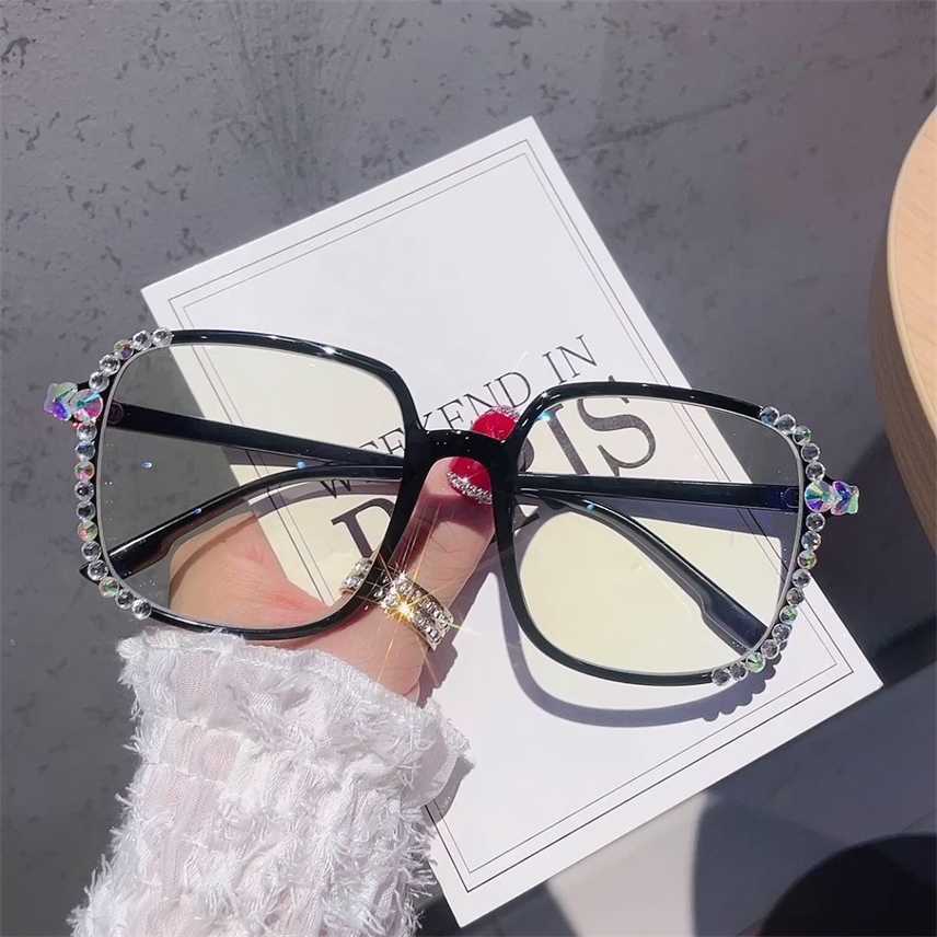 

Sunglasses 2023 new New water diamond anti-blue radiation for women anti-fatigue slimming and facial light glasses Korean version tide