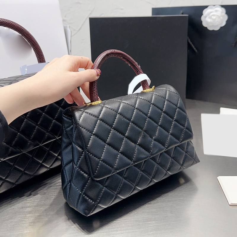 

Womens Designer Top Co Lizard Handle Totes Bags Caviar Leather Cowhide Purse Gold Metal Hardware Matelasse Chain Crossbody Shoulder Handbags Pochette 23CM/28CM, Box