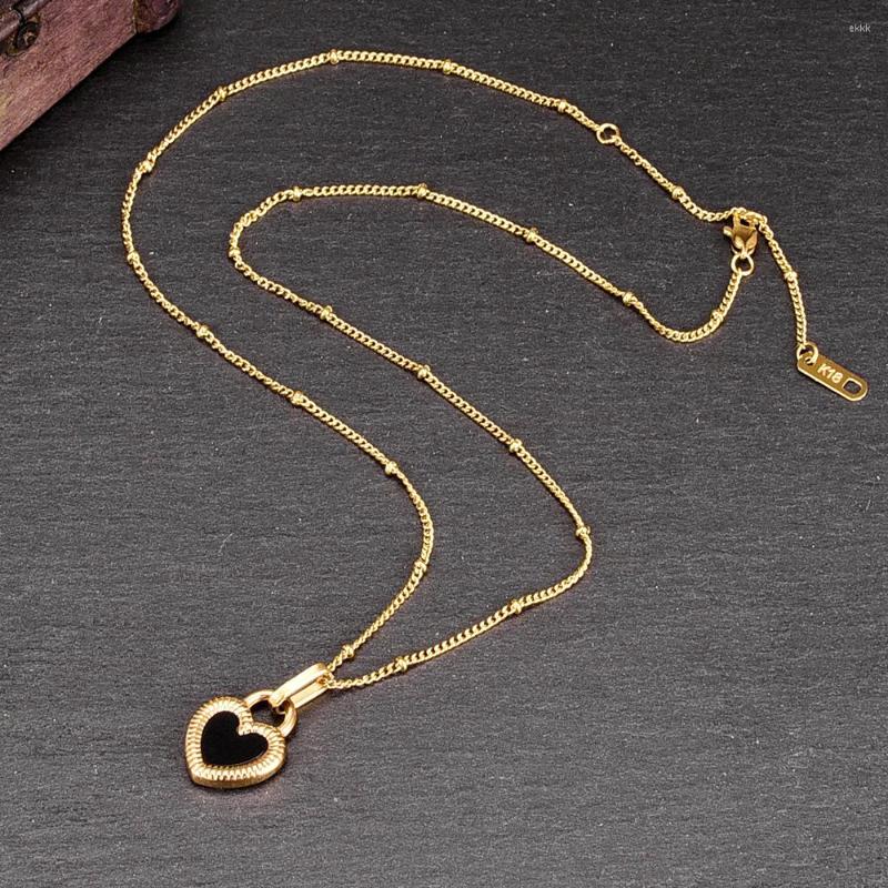 

Pendant Necklaces 5pcs/Black White Shell Double-Sided Love Women Stainless Steel Gold18K Dold-Plated Clavicle Chain
