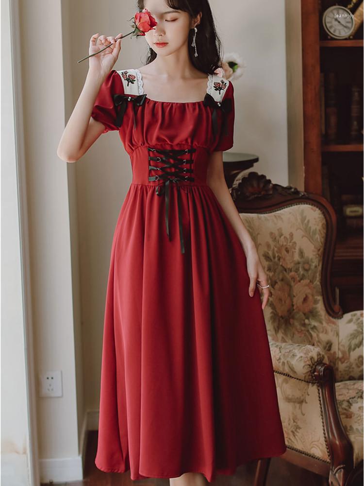 

Party Dresses Qiukichonson Square Collar Women Long Dress Summer 2023 Vintage Short Sleeve Lace Up Waist Emboridery Bowknot Red Black