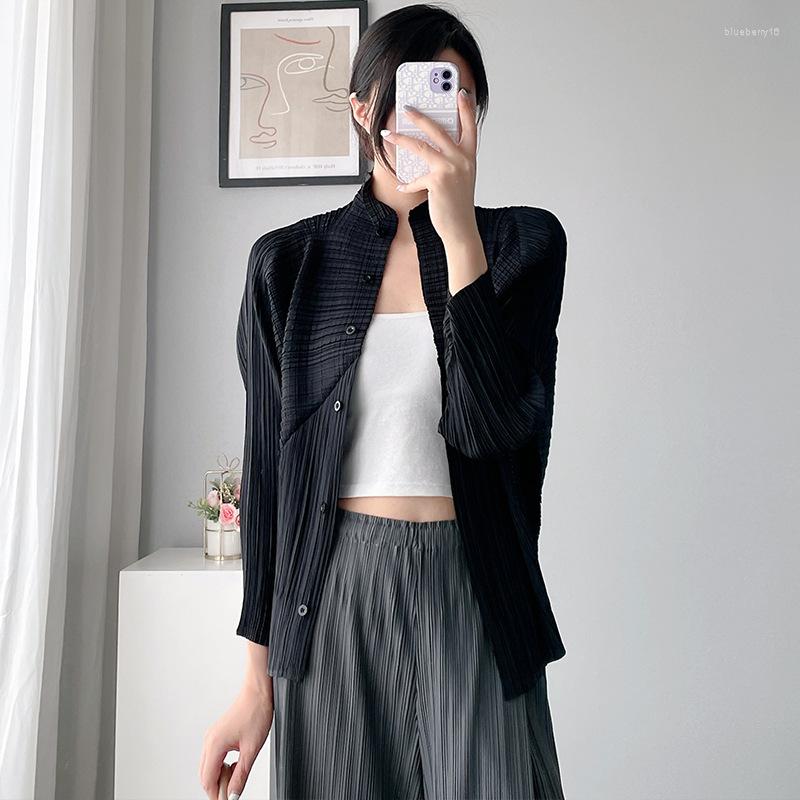 

Women's Jackets Early Autumn Cardigan Jacket Fashionable Temperament Pleated Design Sense Niche Black Slim Casual Shirt, Picture color