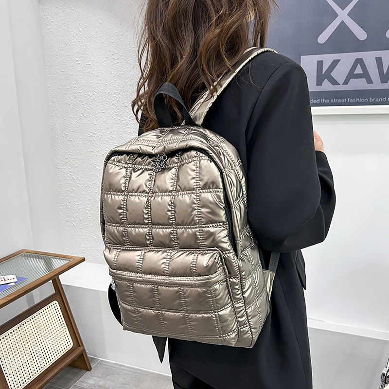 

School Bags 2023 Winter Ultra Light Space Down Women s Backpack Quilted Plaid Female Backpacks for Women Girls 230313, Red
