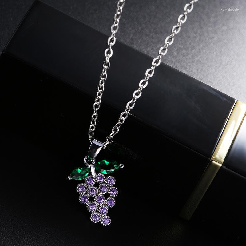 

Pendant Necklaces Creative Sweet Crystal Purple Grape Necklace Cute Fruit Zircon For Women Student Girl Jewelry