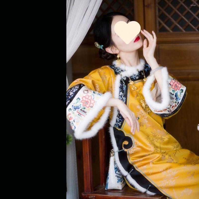 

Ethnic Clothing Winter Late Qing Dynasty Yellow Fur Collar Ruyi Flap Print Cotton Warm Long Low Split Cheongsam Chinese Style Retro Dress