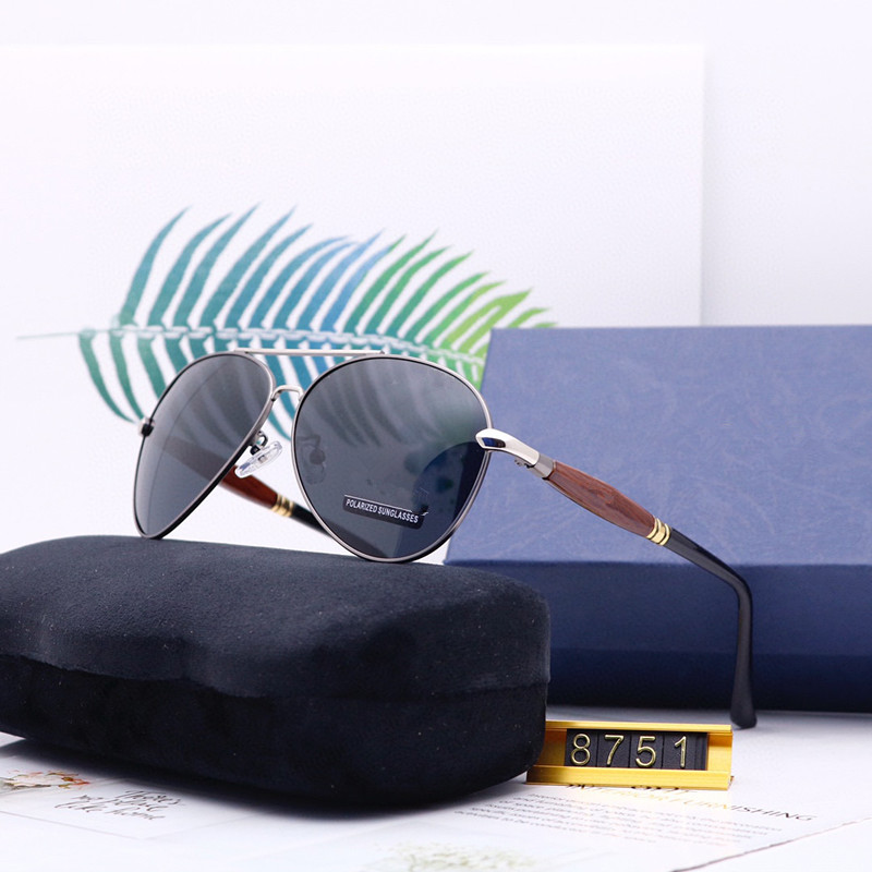 

Letters Designer Sunglasses For Woman Man Luxury Sunglasses Polarized Summer Traveling Sunproof Adumbral Fashion Sun Glasses