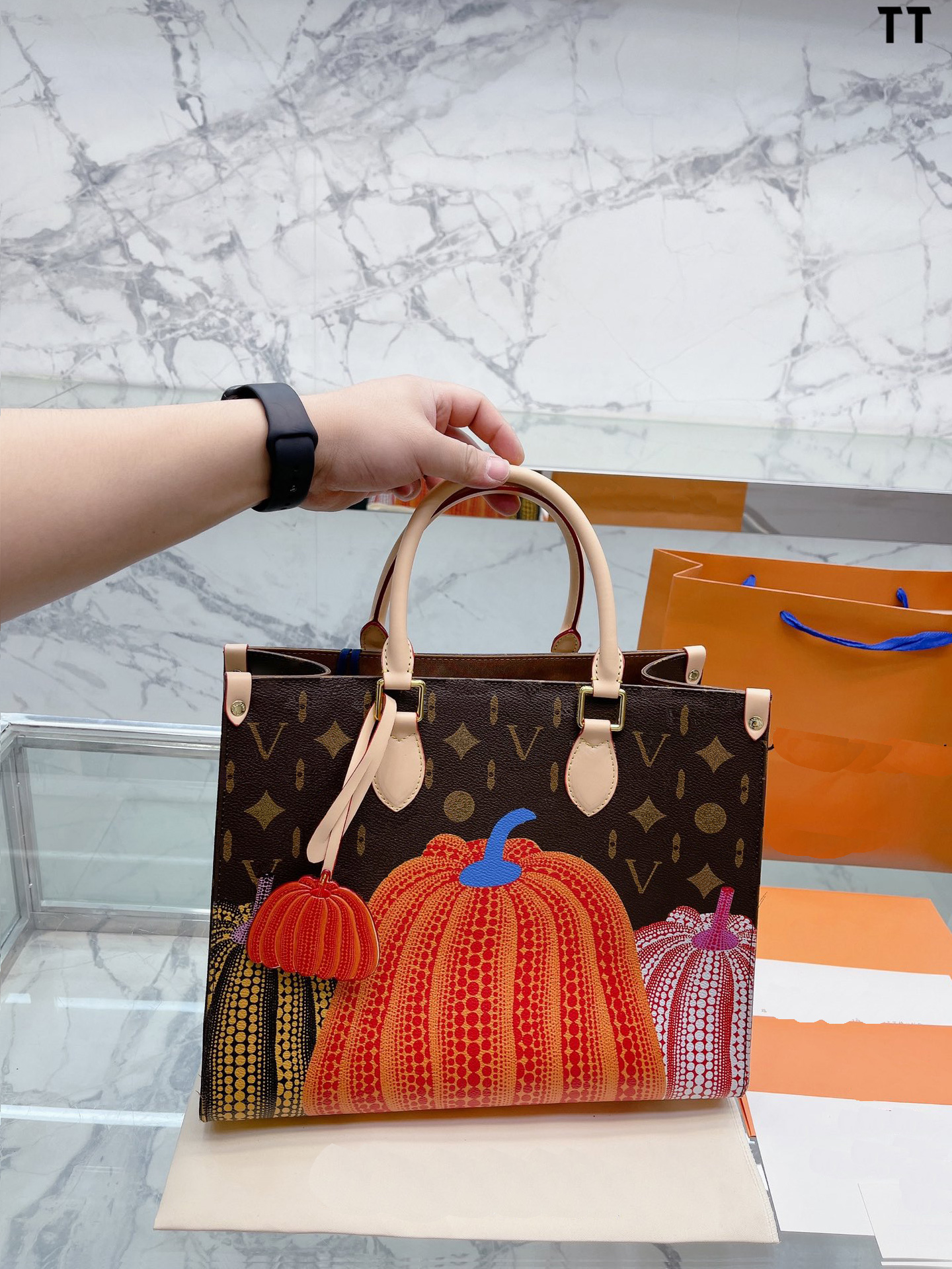 

Women's shopping bag designer square handheld handbag Jungle bag mommy bag fashion French romantic flap leather pocket luxury Tote bag purse34cm