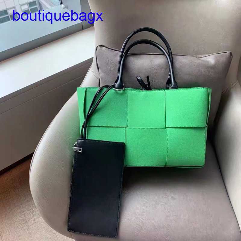 

Luxury Bottegss Venetss Arco Evening Bags online store large Korea Dongdaemun bag new tote female capacity Tote Bag versatile wove With logo B8PO, Creamy-white