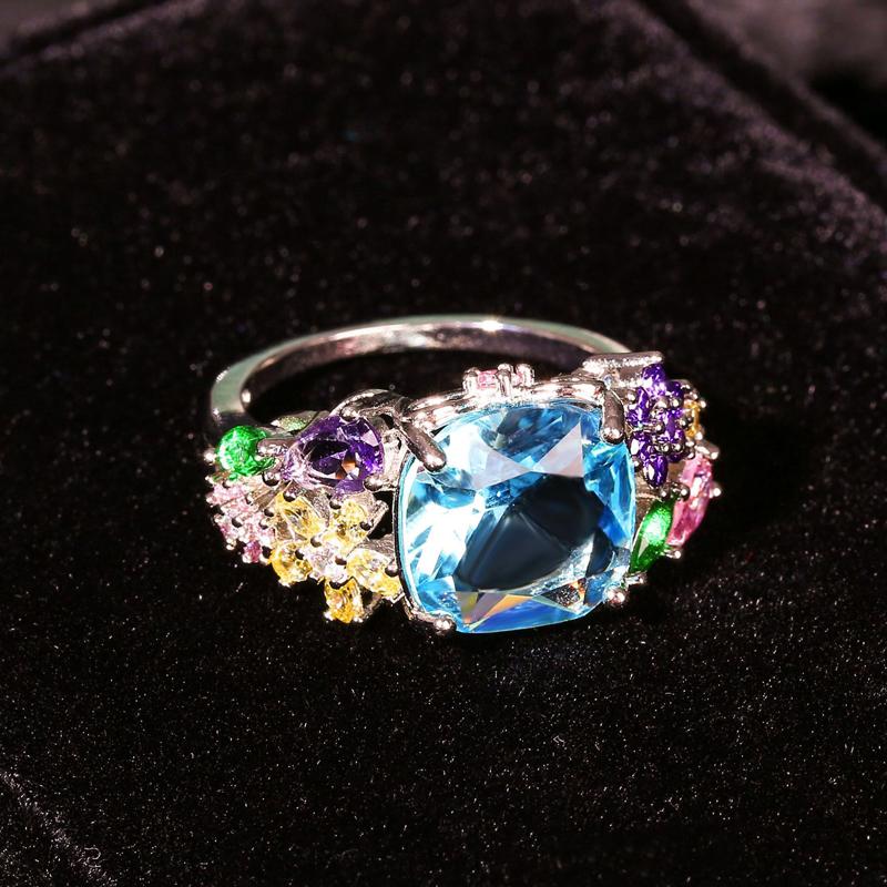 

Cluster Rings Luxury Creative Flower Square Inlay Colorful Zircon Unique Dainty Jewelry Elegant Women's Wedding Engagement Party GiftsCl