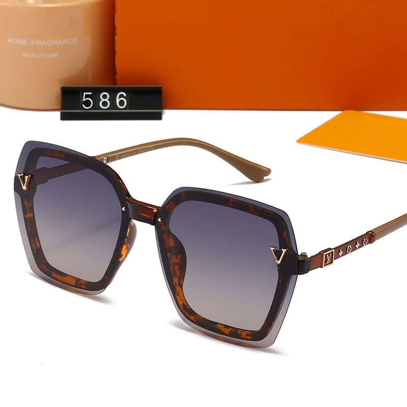 

Women Sunglasses Luxury Designer Sunglasses Classic Eyeglasses Goggle Outdoor Beach Sun Glasses Holiday Gift