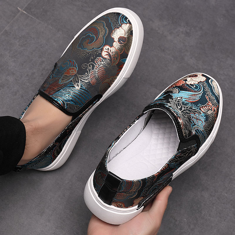 

Luxury Men Running Shoes Loafers Large size 37-45 Auspicious Cloud Embroidery splicing Male Sneakers Chaussure, Normal 2