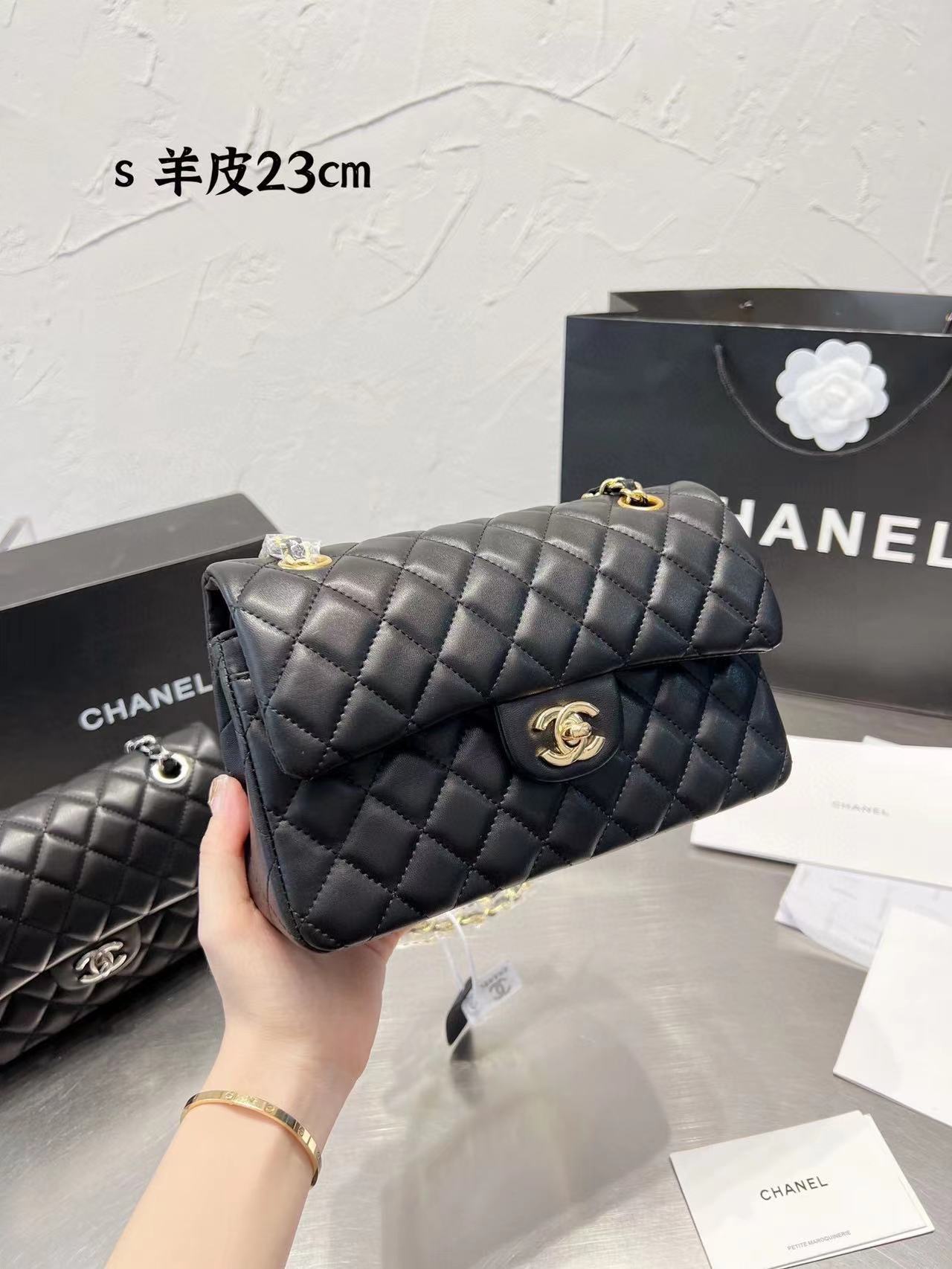 

Chanel sheepskin cf series rhombus Totes bag fashion casual Bags style original sheepskin craft inner compartment size 23cm&19cm woc fortune with folding gift box, 13