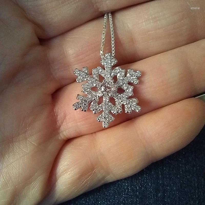 

Pendant Necklaces CAOSHI Snowflake Necklace For Women Elegant Statement Jewelry Paved Bling Mini Cubic Zirconia Personality Accessories