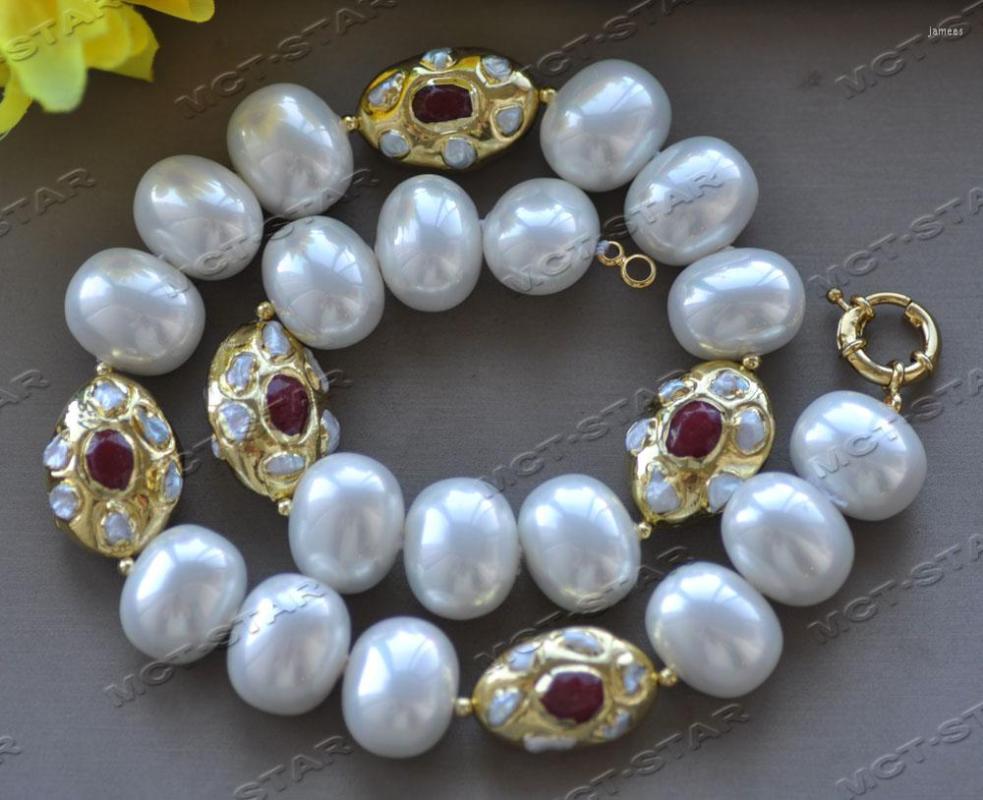 

Chains Z12398 18'' 26mm Red Agate Gold Plated Egg White Shell Pearl Necklace
