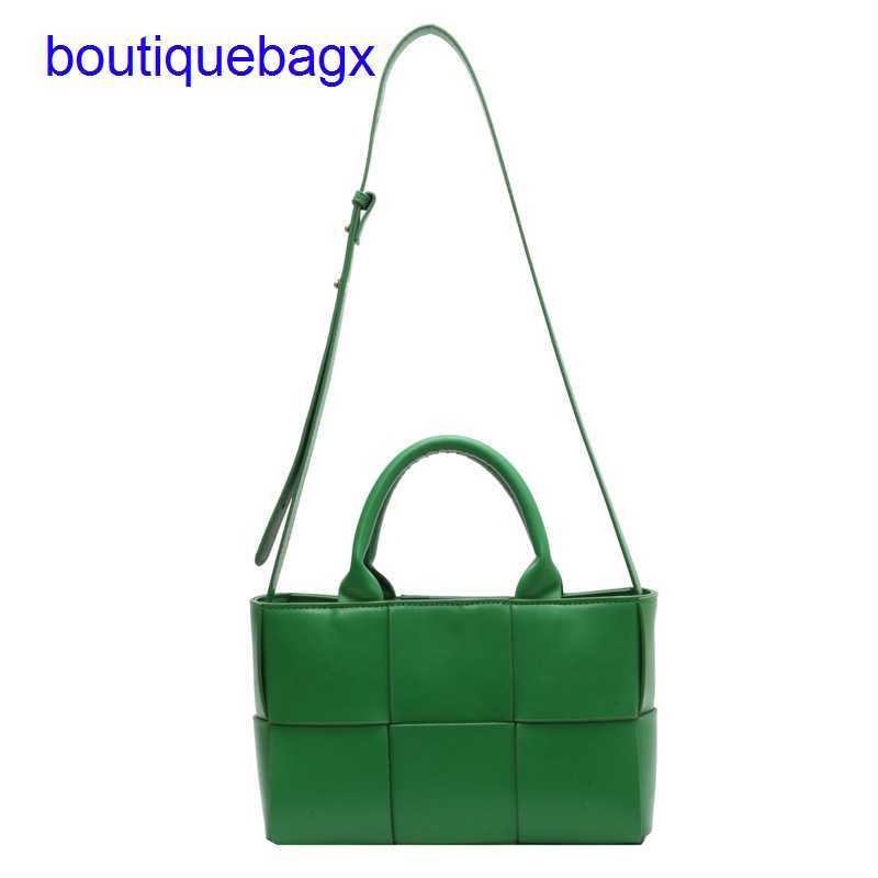 

Luxury Bottegss Venetss Arco Evening Bags online store bag women's 2023 new Korean style textured Large shoulder large capacity wo With logo ANE6, White8