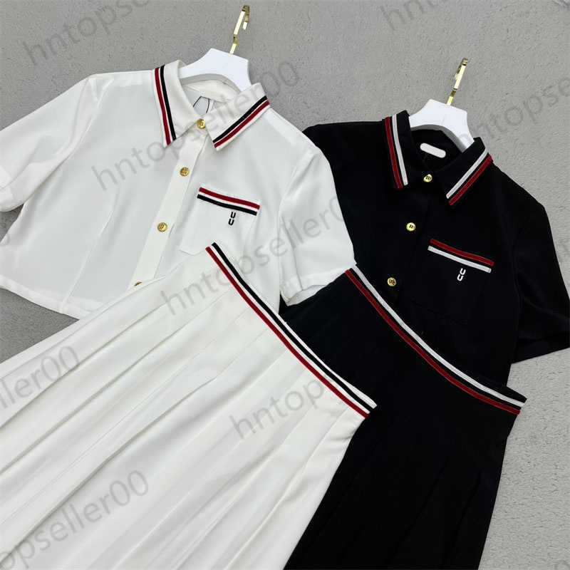 

Womens Designer Dresses Sets Spring Summer Fashion Casual Black Loose Small Sleeve Pleated Skirt Suit Letter Embroidered Ribbon Stitching Decoration