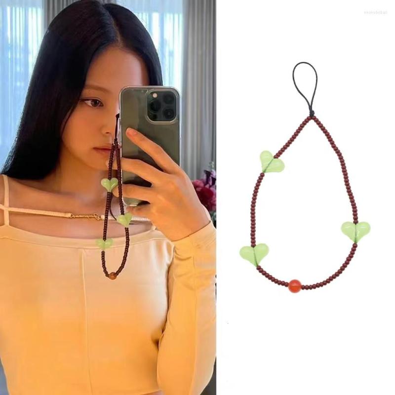 

Keychains Jin Zhini Same Style Mobile Phone Chain Brown Beaded Love Pendant Niche Vintage Lanyard Bag