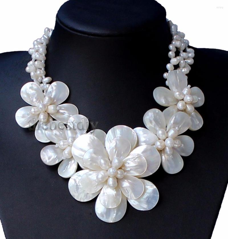 

Pendant Necklaces Natural Pearl Shell Flowers Necklace Wedding Woman Jewelry 20"