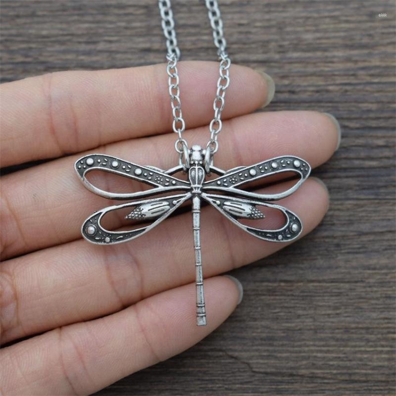 

Pendant Necklaces 12pcs Cute Animal Charms Hollow Dragonfly Pendants Necklace For Women Gifts Jewelry