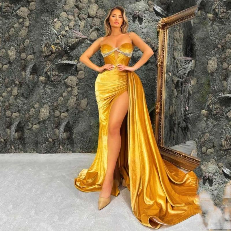 

Party Dresses Gold Velvet Elegant Spaghetti Straps Prom Sexy High Split Crystals Long Train Women Evening Gowns, White
