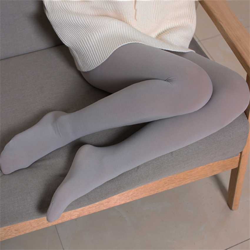 

Slightly pressed matte pantyhose women's spring and autumn silk stockings thin anti hook slim leg velvet flesh color 80D, Black