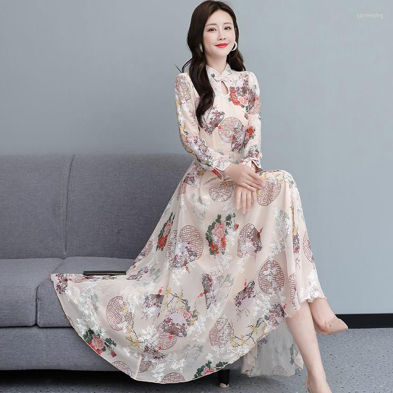 

Casual Dresses 2023 Spring Temperament Thin High-end Heavy Industry Embroidery Retro Long-sleeved Dress, Apricot