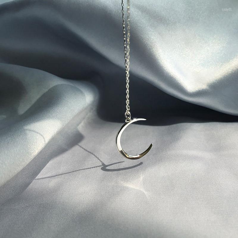 

Pendant Necklaces Moon Chain Simplicity For Women Trendy Temperament Crescent Clavicle Minimalist Charm Jewelry Gifts