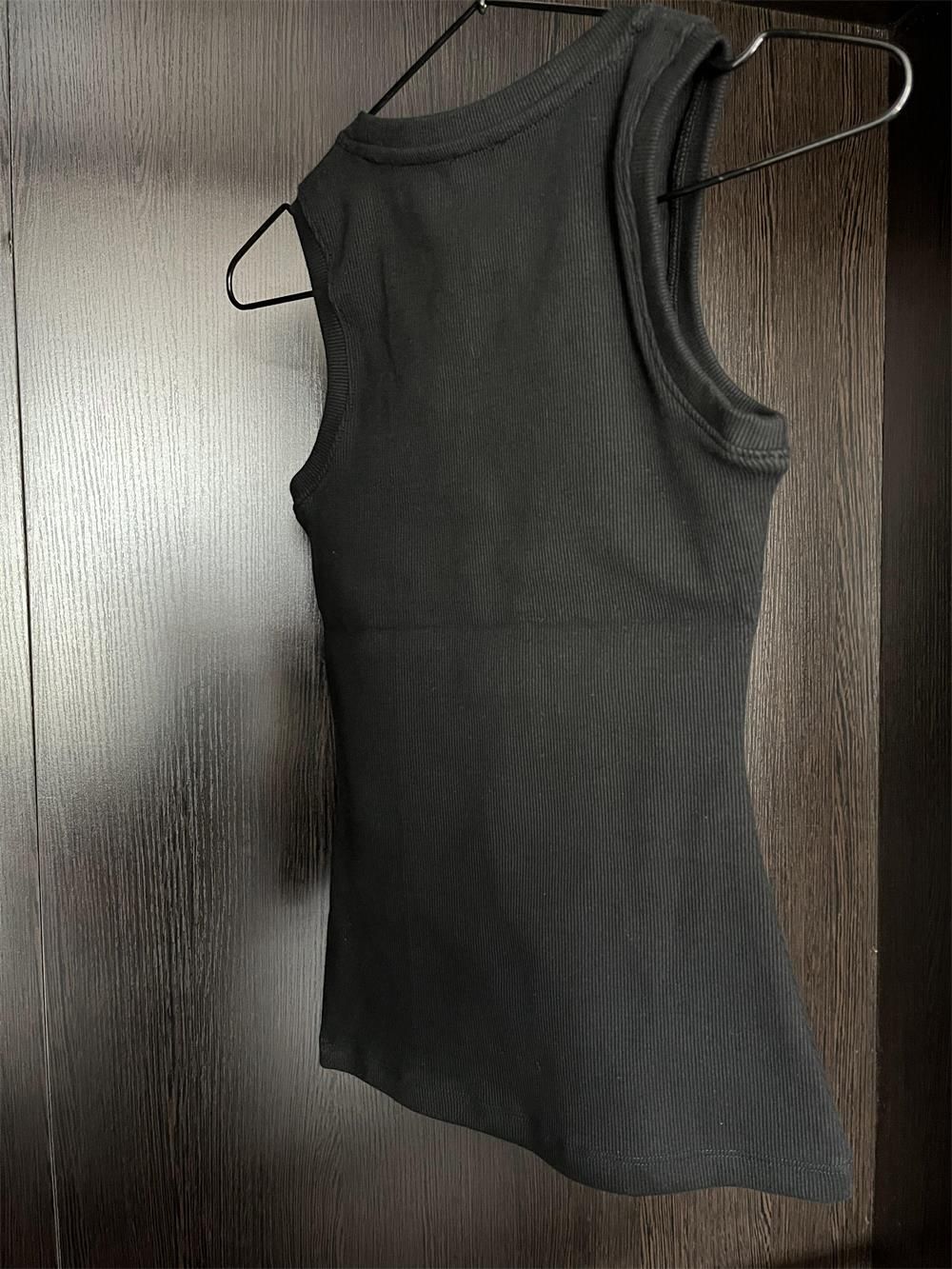 

designer Women Tanks Embroidered Cotton-blend Tank Top Shorts Designer Nylon Yoga Suit Sportwear Fitness Sports bra Mini outfits solid Elastic Backless Tee, Black