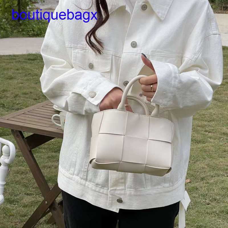 

Luxury Bottegss Venetss Arco Evening Bags online store bag women's 2023 new Korean style textured Large shoulder large capacity wo With logo JCRO, White7
