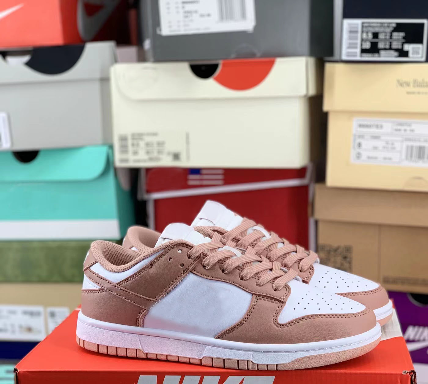 

Low Designer ROSE WHISPER Sport Shoe for Men Dunks Low Sneakers Womens Skates Shoes Sports Running Trainers DR5475-100