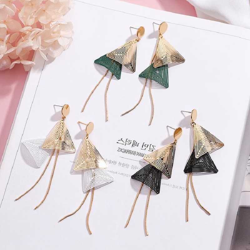

Dangle Chandelier American Fashion Exaggerated Earrings Personality Color Triangle Tassel Long Earrings Needle Geometric Earrings Fashion Girl G230313