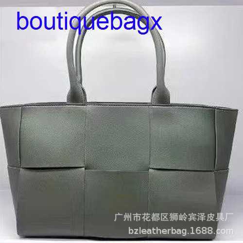 

Luxury Bottegss Venetss Arco Evening Bags online store hand trend 2023 woven splicing texture tote women's bag large capacity port With logo 0H8D, Khaki7