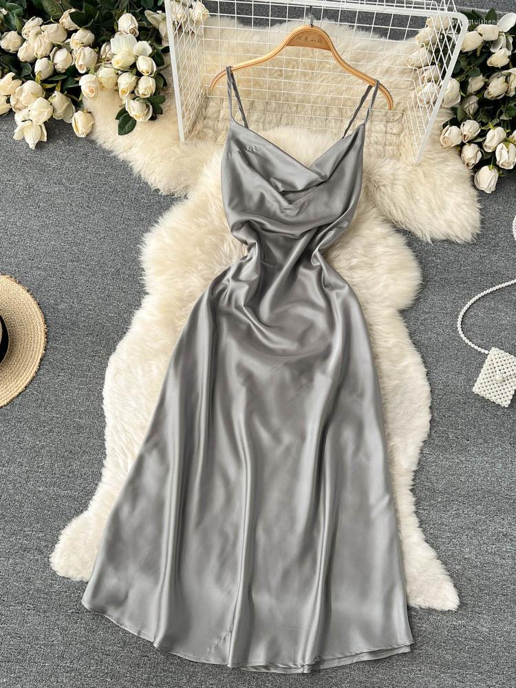 

Casual Dresses ZCWXM Spaghetti Strap Satin Dress Women Summer Sexy Off Shouder Chic Party Night Club Vestidos Backeless Robe, Green