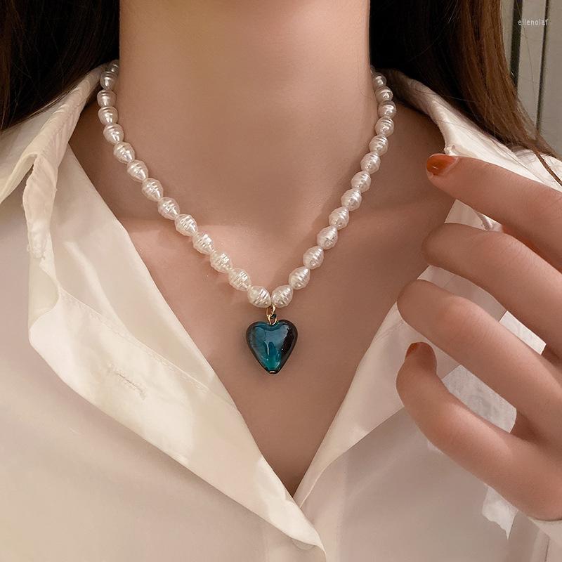 

Pendant Necklaces Vintage Baroque Imitation Pearl Blue Heart Handmade Personality Necklace DIY Fashion Jewelry